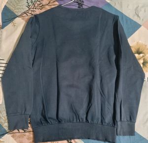 Navy Blue Sweatshirt Size M