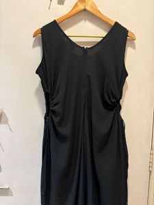 H&amp;M Chic Black Cutout Midi Dress