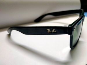Ray-Ban Black Sunglasses