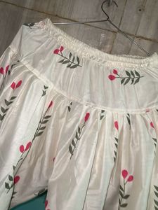 Elegant White Kurta with Floral Print