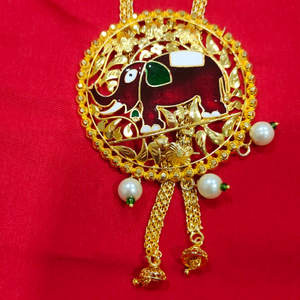 chain pendant and earing