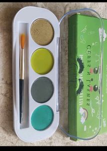 Cuff N Lashes Eyeshadow Palette