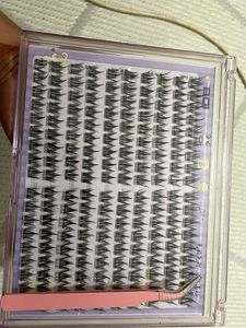 False Eyelashes Cluster Tray with twizzer