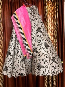Elegant Floral black Print Palazzo Skirt and pink