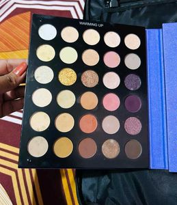 Ucanbe Eyeshadow Palette