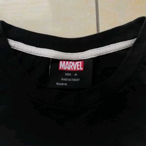 Official Marvel The Invincible Iron Man' tee