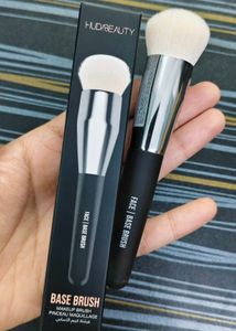 Huda Beauty Base Makeup Brush
