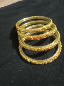 Sparkling Bangles - Set of Four