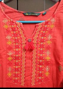 Avaasa Red And Gold Kurthi