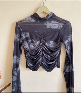 Mesh long sleeves top