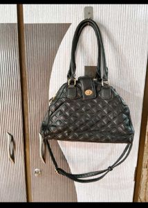 Chic Quilted Black Handbag