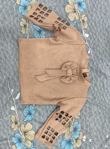 Women Cute Crop Top with Bow Detail