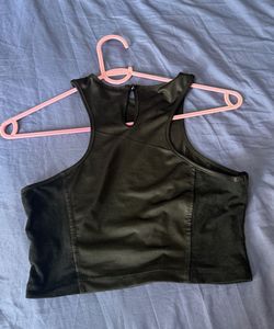 Stylish Black Cropped Tank Top