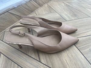 original Aldo pump leather kitten heels