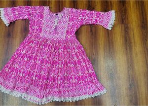 Beautiful Pink lace Dress / kurti for women 38size
