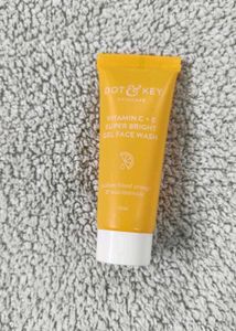 Dot &amp; Key Face Wash And Moisturizer Duo