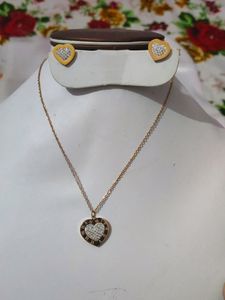 Anti Tarnish Earrings And Neckpiece Set