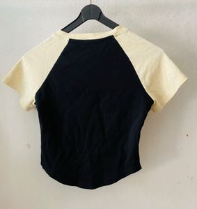 Graphic Print Crop Top