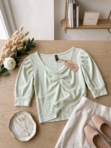 Chic Ruched Puff Sleeve Top