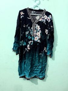 Beautiful Floral Print Kurta