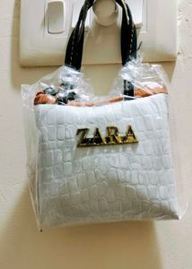 Seal pack Chic White Zara Handbag