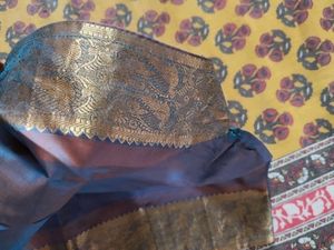 Kanjeevaram Silk Blouse with Gold Border✨💙