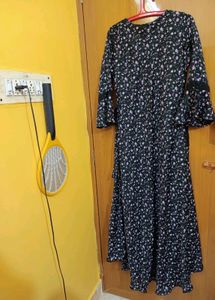 Xl Gown With Belt For Girls