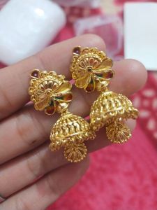 Exquisite Gold Jhumka Earrings