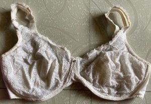 Wonderbra off White Lace Bra