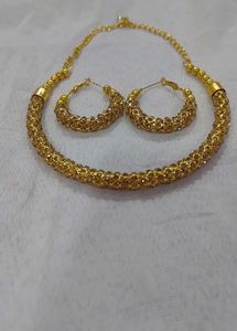 Sparkling Gold Tone Choker & Hoop Earrings Set
