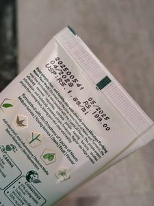 Himalaya Purifying Neem Face Wash