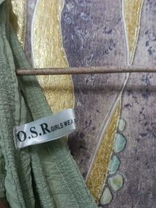 Sage Green Puff Sleeve Midi Dress 🌿