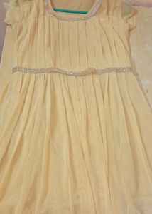 Elegant Gold Midi Dress