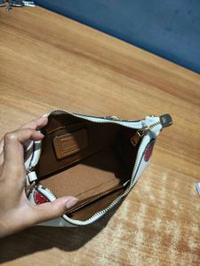 U/A quality Coach replica teri shoulder bag.