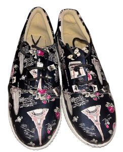 women sneakers