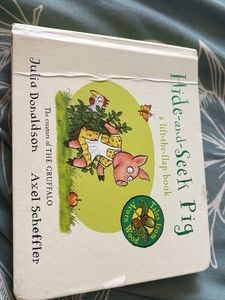 Hide-and-Seek Pig Lift-the-Flap Book