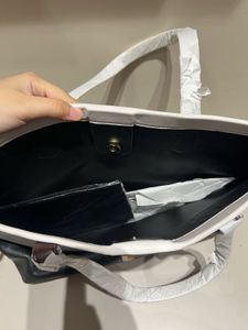 Stylish Tote Bag with Matching Pouch