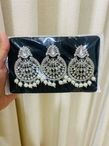 Exquisite Pearl & Crystal Statement Earrings