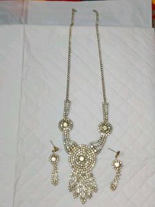 Elegant Necklace & Earring Set
