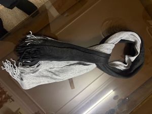 Stylish Two-Tone Scarf