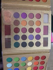 Versatile Eyeshadow Palette
