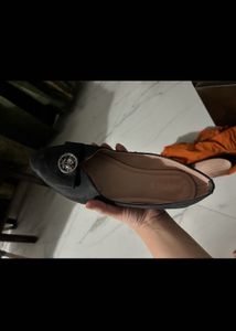 Black Pointed Toe Flats ✨