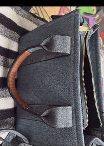 ON SALE !!!!Van huesen Stylish Denim Handbag