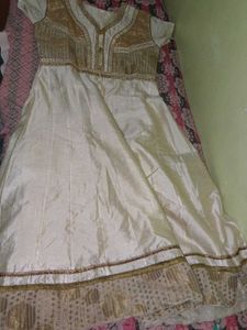 Elegant Cream Kurta Set with Gold Embellishments