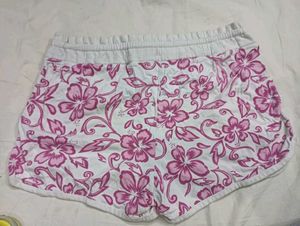 💛 Floral Print Lounge Shorts