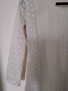 Elegant White Chikankari Kurta