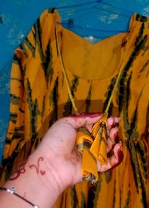 Vibrant Yellow &amp; Black Tie-Dye Gown