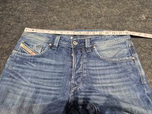 Diesel Larkee 008XR Regular-Straight Jeans | Made
