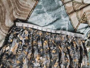 Comfortable Printed Capri Pants