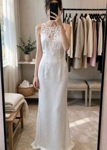 free delivery 🚚 Elegant White Lace Gown 🕊️❄️